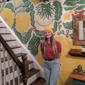 Meet your Posher, Holly